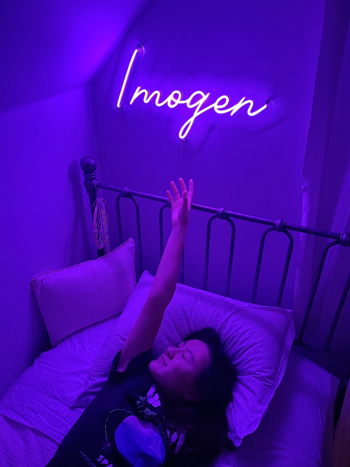 Imogen bday name neon