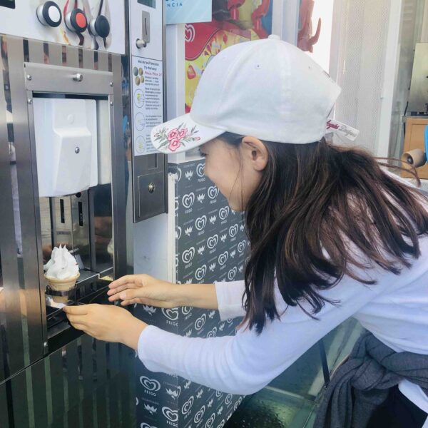 JAM fall Valenica soft serve vending machine
