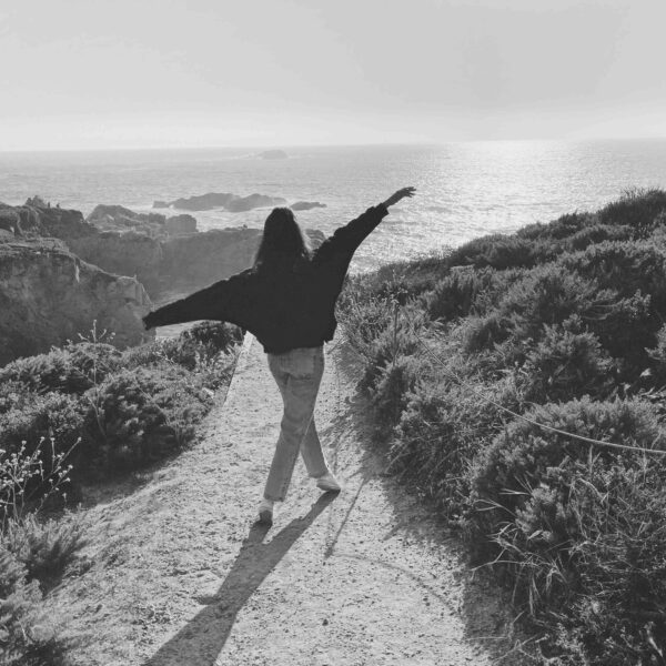 JAM now Triana hiking bw